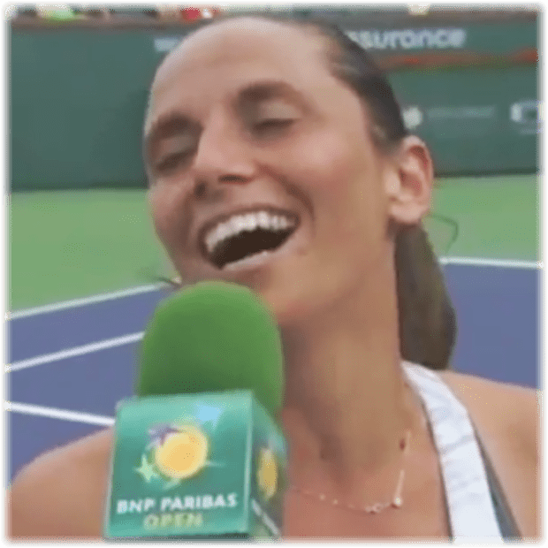 Emotional Victory. Roberta Vinci finally earns first match win of 2014