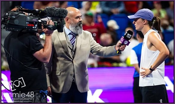 Announcer Andy Taylor. Qatar TotalEnergies Open 2026. Jimmie48 Photography